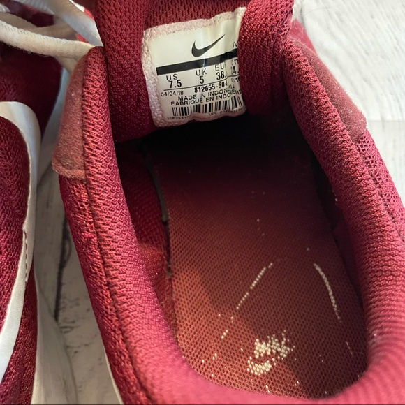 Nike Running Shoes - Picture 9 of 12